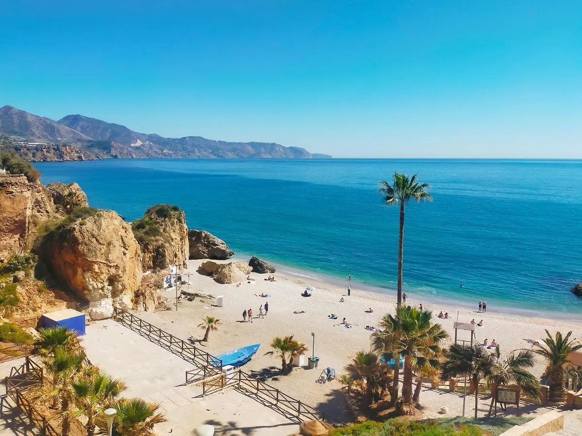 Mangos Scandinavian Living Nerja 0*,