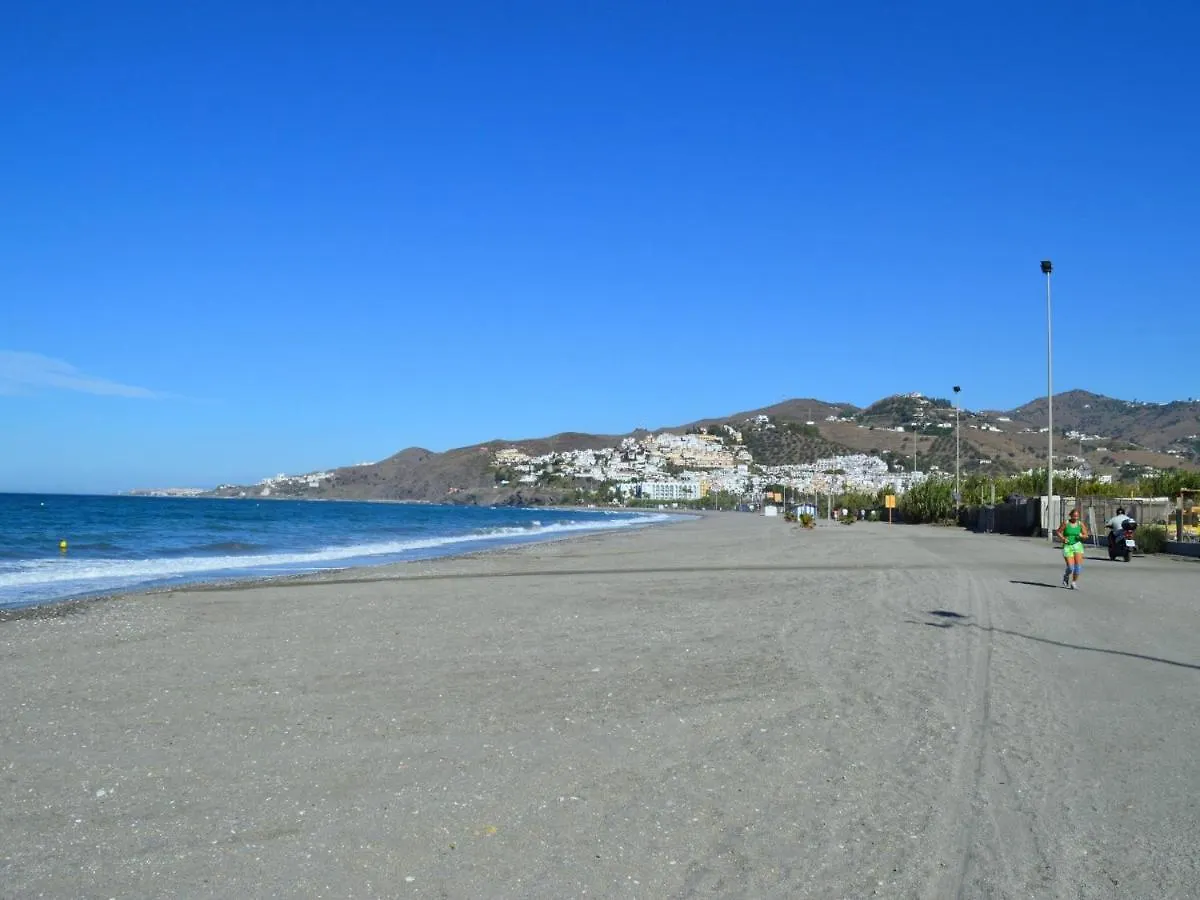 Mangos Scandinavian Living Nerja 0*,